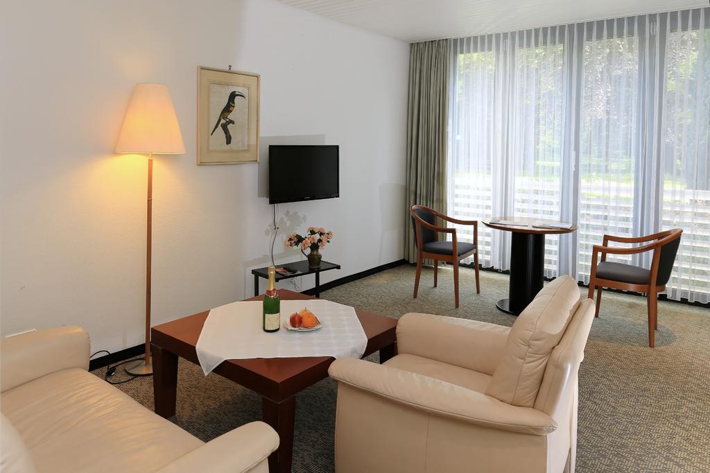 Hotel Hirschen Glottertal Eksteriør billede